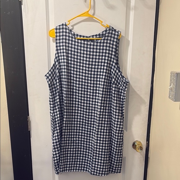 Old Navy Dresses & Skirts - Old Navy White & Navy Blue Checkered Mini Dress Sleeveless